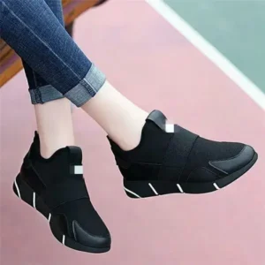 Juneris Women Fashion Slip On Round-Toe Shoes