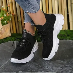 Juneris Women Fashionable Casual Solid Color Lace-Up Sneakers