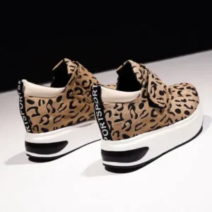 Juneris Women Fashion Wedge Leopard Leopard Sneakers