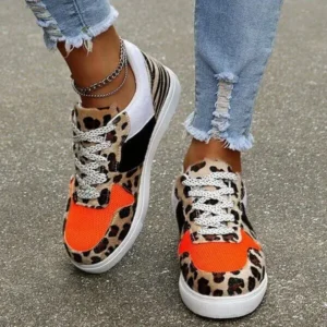 Juneris Fashionable Round Toe Lace-Up Sneakers